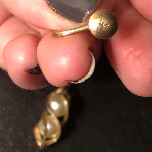 S.A.C vintage pearl earrings caged in gold swirl - Picture 3 of 3